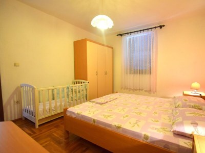 Apartment Two bedroom apartment with terrace Malinska, Krk A-20381-b - Outdoor photo 11