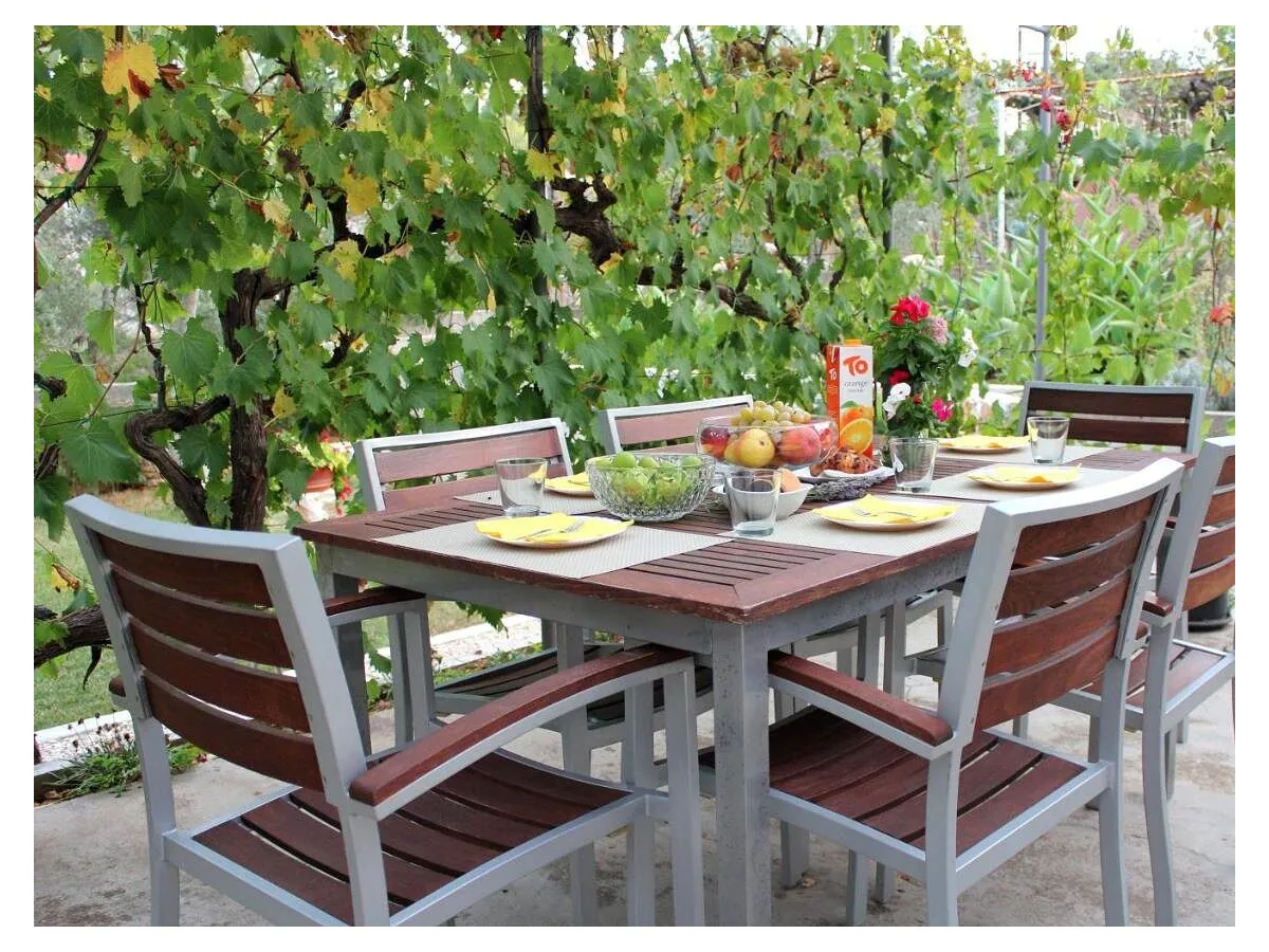 Apartment Two bedroom apartment with terrace Lukoran, Ugljan A-20387-a