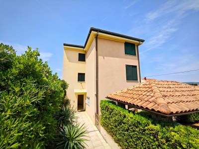 Apartment Two bedroom apartment with terrace Punat, Krk A-20408-a - Outdoor photo 3