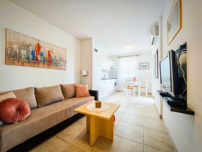 Apartment Two bedroom apartment with terrace Punat, Krk A-20408-a - Outdoor photo 7