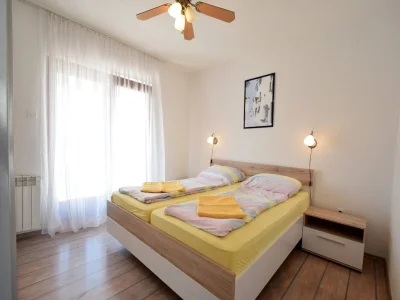 Apartment Two bedroom apartment with terrace and sea view Malinska, Krk A-20417-a - Outdoor photo 9