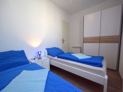 Apartment Two bedroom apartment with terrace and sea view Malinska, Krk A-20417-a - Outdoor photo 12