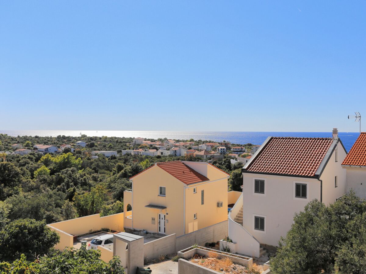 Apartment One bedroom apartment with terrace and sea view Kanica, Rogoznica A-20091-b