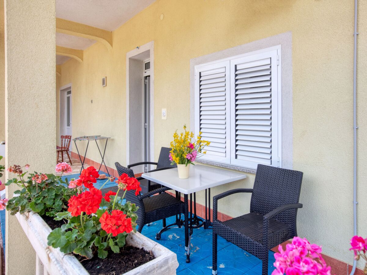 Apartment One bedroom apartment with terrace Grebaštica, Šibenik A-20736-e