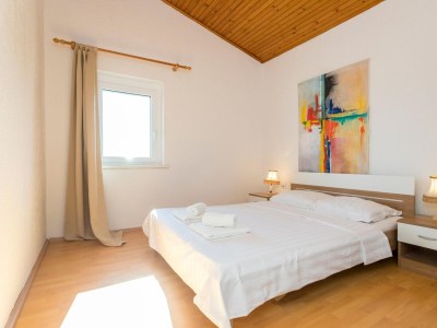 Apartment Two bedroom apartment with terrace and sea view Njivice, Krk A-20438-b - Outdoor photo 10