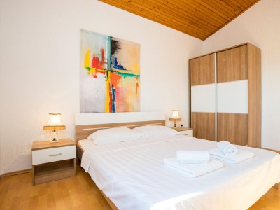 Apartment Two bedroom apartment with terrace and sea view Njivice, Krk A-20438-b - Outdoor photo 11