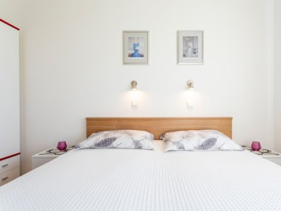 Apartment Two bedroom apartment with terrace Njivice, Krk A-20548-a - Outdoor photo 20