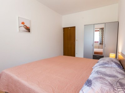 Apartment Two bedroom apartment with terrace Njivice, Krk A-20548-c - Outdoor photo 21