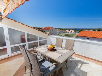 Apartment Two bedroom apartment with terrace and sea view Punat, Krk A-20553-c - Outdoor photo 23