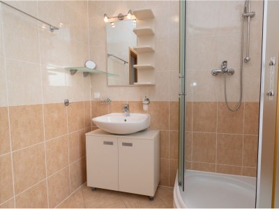 Apartment Four-bedroom apartment with terrace and sea view Klenovica, Novi Vinodolski A-20556-a - Outdoor photo 33