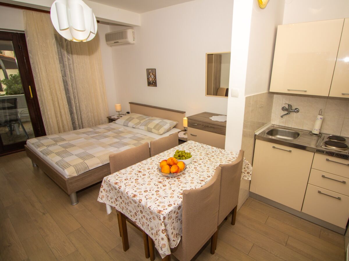 Apartment Studio flat with terrace Baška, Krk AS-20424-a - Outdoor photo 3