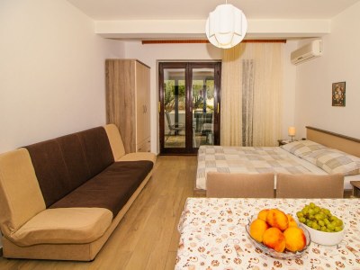 Apartment Studio flat with terrace Baška, Krk AS-20424-a - Outdoor photo 10