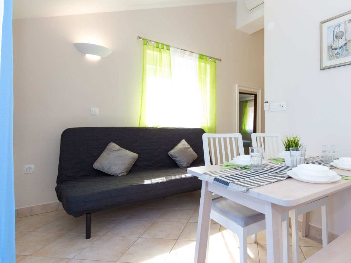 Apartment One bedroom apartment near beach Čižići, Krk A-20433-a - Outdoor photo 5