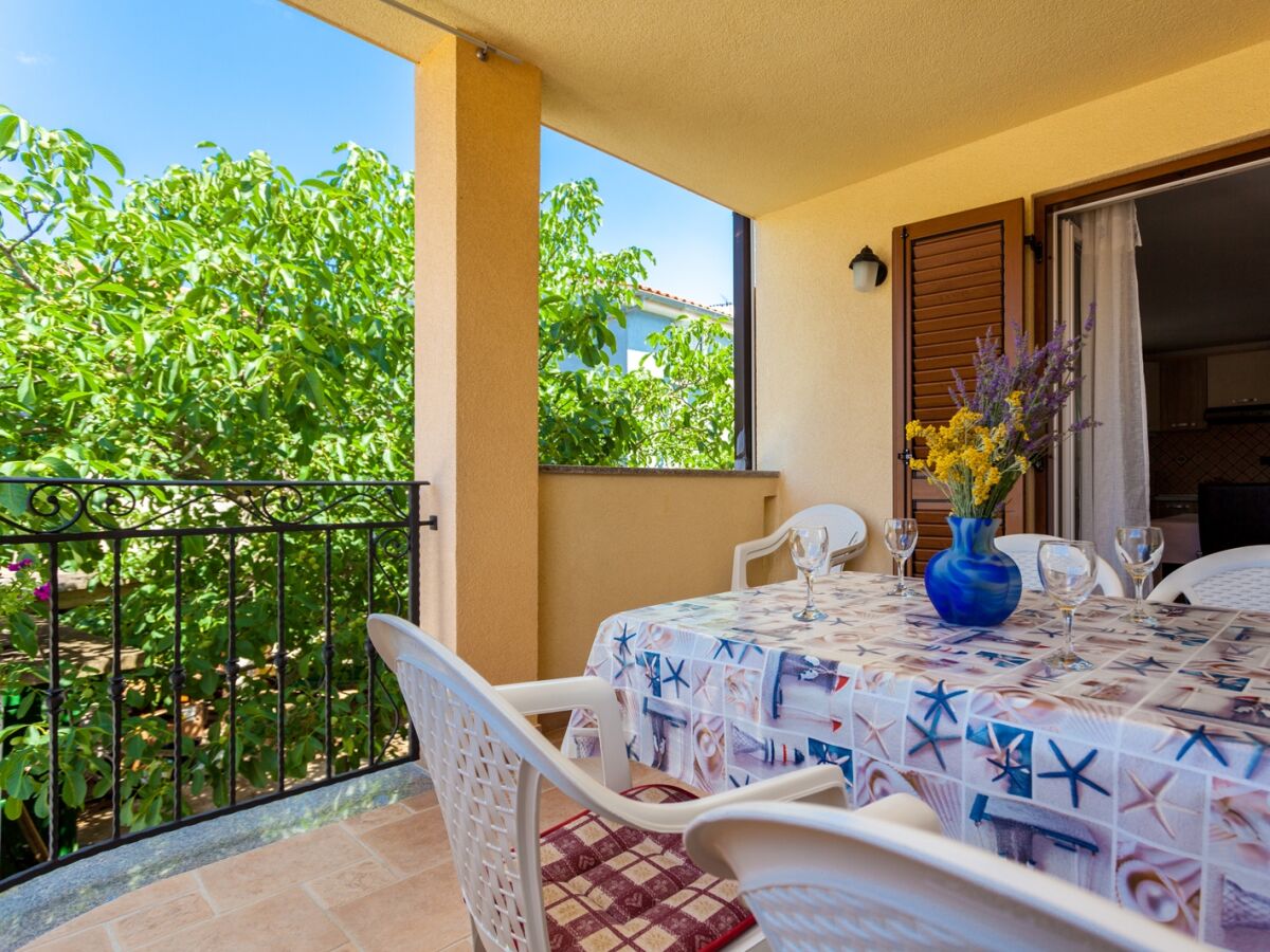 Apartment Two bedroom apartment with terrace Porat, Krk A-20441-a