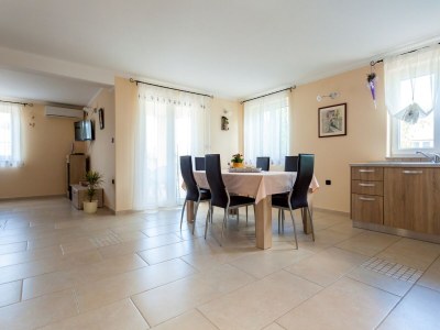 Apartment Two bedroom apartment with terrace Porat, Krk A-20441-a - Outdoor photo 8