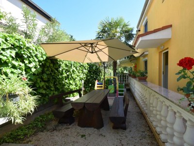 Apartment One bedroom apartment with balcony Njivice, Krk A-20447-b - Outdoor photo 3