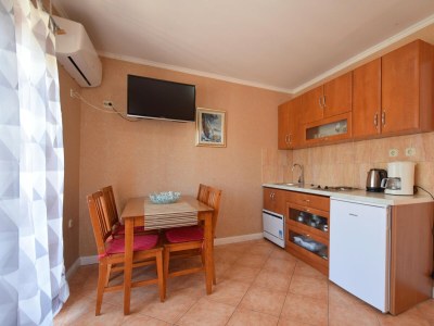 Apartment One bedroom apartment with balcony Njivice, Krk A-20447-c - Outdoor photo 4