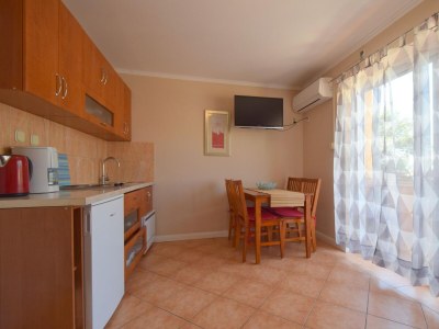 Apartment One bedroom apartment with balcony Njivice, Krk A-20447-d - Outdoor photo 5