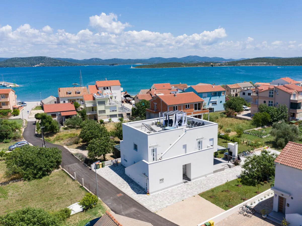 Apartment One bedroom apartment with terrace and sea view Betina, Murter A-20450-a - Outdoor photo 2