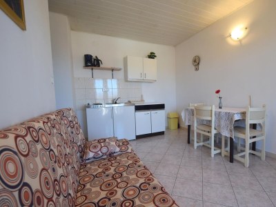 Apartment One bedroom apartment with terrace and sea view Njivice, Krk A-20462-a - Outdoor photo 4