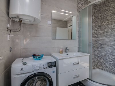 Apartment Three bedroom apartment with terrace Malinska, Krk A-20484-a - Outdoor photo 17