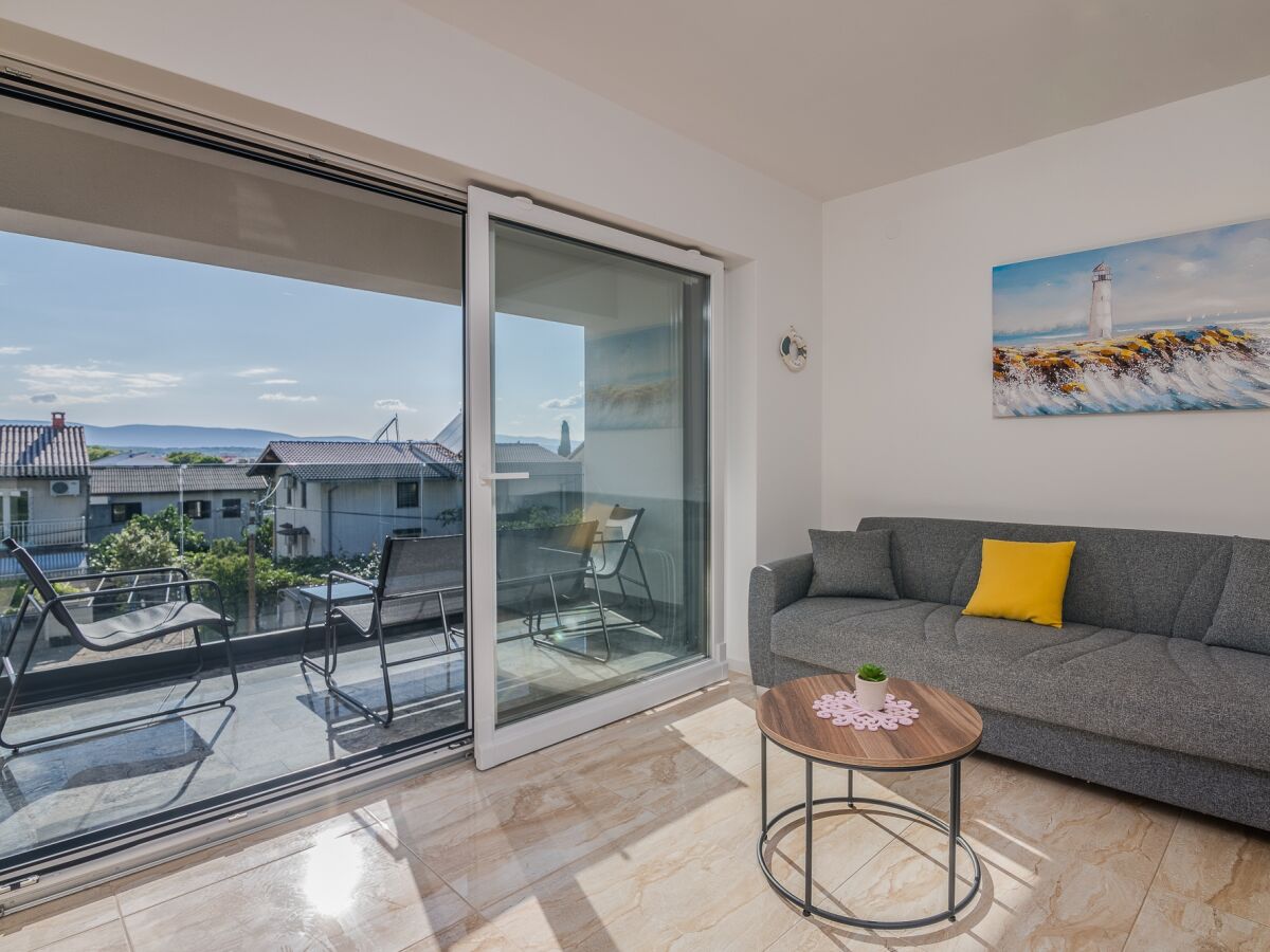 Apartment Three bedroom apartment with terrace Malinska, Krk A-20484-b - Outdoor photo 5