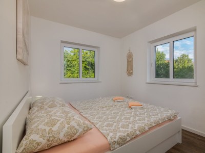 Apartment Three bedroom apartment with terrace and sea view Malinska, Krk A-20484-c - Outdoor photo 13