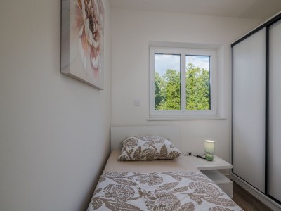 Apartment Three bedroom apartment with terrace and sea view Malinska, Krk A-20484-c - Outdoor photo 16