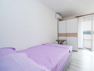 Apartment Studio flat with air-conditioning Posedarje, Novigrad AS-21123-a in Posedarje - Apartment