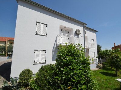 Apartment Two bedroom apartment with balcony Njivice, Krk A-20486-b - Outdoor photo 2