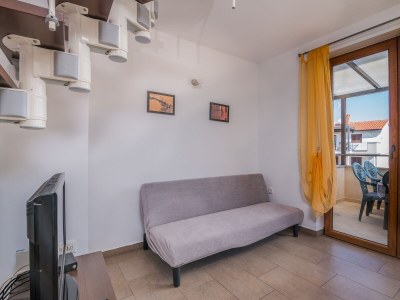 Apartment Three bedroom apartment with terrace and sea view Njivice, Krk A-20487-a - Outdoor photo 6