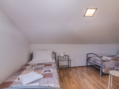 Apartment Three bedroom apartment with terrace and sea view Njivice, Krk A-20487-a - Outdoor photo 14