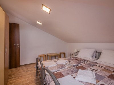 Apartment Three bedroom apartment with terrace and sea view Njivice, Krk A-20487-a - Outdoor photo 17