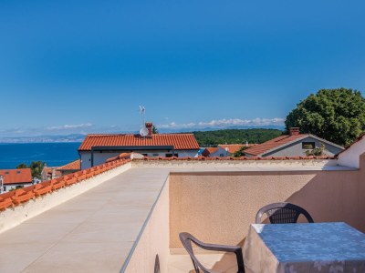 Apartment Three bedroom apartment with terrace and sea view Njivice, Krk A-20487-a - Outdoor photo 21