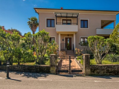 Apartment Three bedroom apartment with terrace and sea view Njivice, Krk A-20487-b - Outdoor photo 3