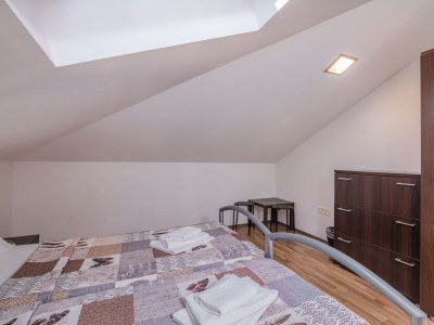 Apartment Three bedroom apartment with terrace and sea view Njivice, Krk A-20487-b - Outdoor photo 14