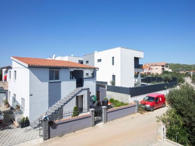 Apartment Two bedroom apartment with terrace Jezera, Murter A-21148-b - Outdoor photo 29