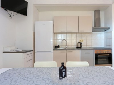 Apartment One bedroom apartment with terrace and sea view Balića Rat, Omiš A-20494-a - Outdoor photo 16