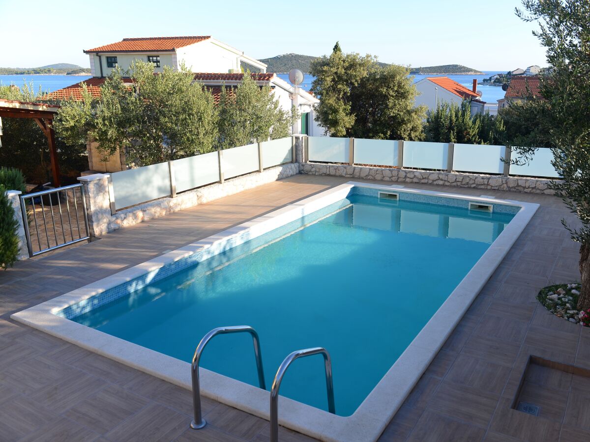 Apartment Two bedroom apartment with terrace and sea view Sevid, Trogir A-21163-a - Outdoor photo 3