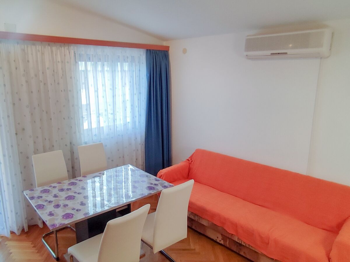 Apartment One bedroom apartment with terrace and sea view Stobreč, Split A-20510-a - Outdoor photo 5