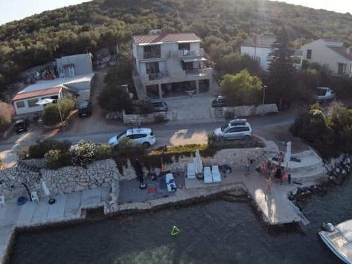 Apartment One bedroom apartment near beach Cove Mala Lamjana, Ugljan A-21182-b - Outdoor photo 4