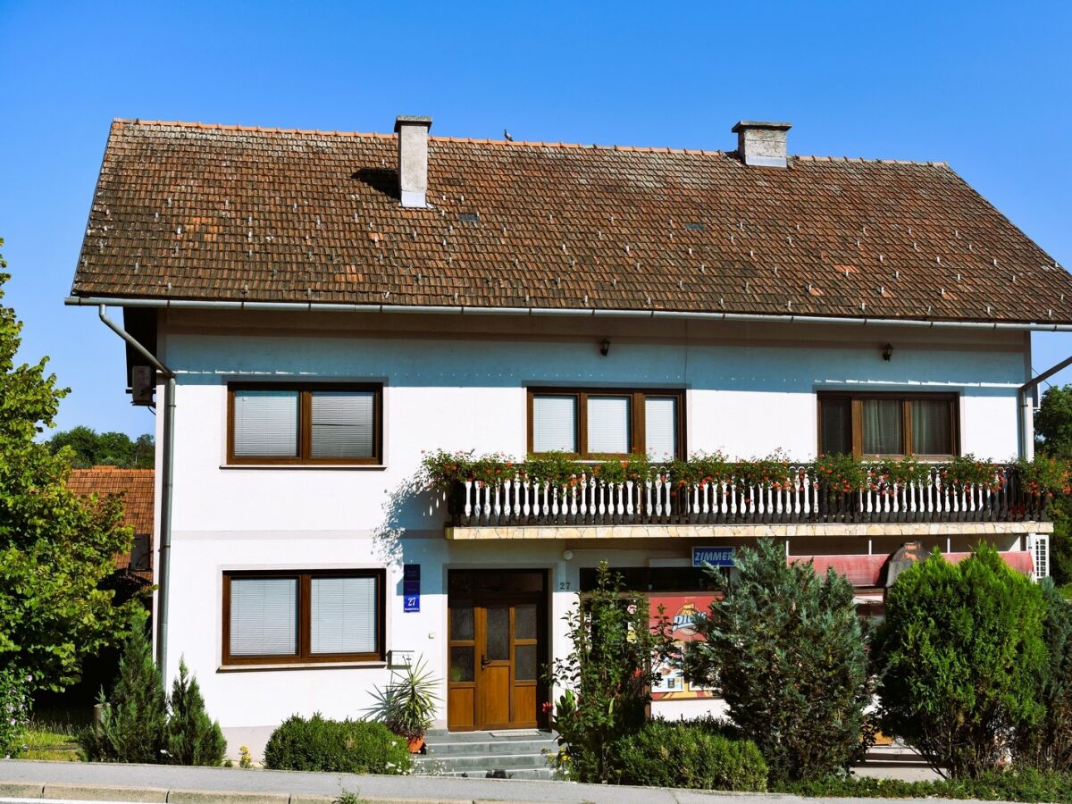 Apartment One bedroom apartment with balcony Rakovica, Plitvice A-20647-a - Outdoor photo 2