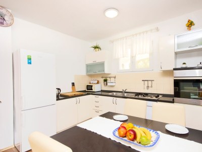 Apartment Two bedroom apartment with terrace and sea view Cove Gradina, Korčula A-20658-b - Outdoor photo 12