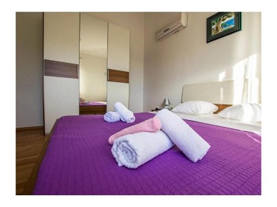 Apartment Two bedroom apartment with balcony and sea view Seline, Paklenica A-21208-b - Outdoor photo 18