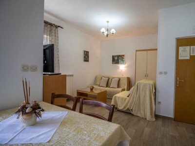 Apartment One bedroom apartment with balcony and sea view Supetarska Draga - Gornja, Rab A-21380-a - Outdoor photo 6