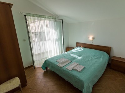 Apartment One bedroom apartment with balcony and sea view Supetarska Draga - Gornja, Rab A-21380-b - Outdoor photo 8