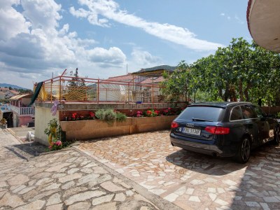 Apartment Two bedroom apartment with terrace and sea view Grebaštica, Šibenik A-20736-b - Outdoor photo 11