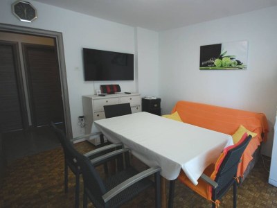 Apartment Two bedroom apartment with terrace Njivice, Krk A-21771-a - Outdoor photo 4