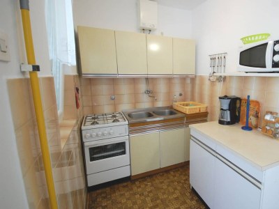 Apartment Two bedroom apartment with terrace Njivice, Krk A-21771-a - Outdoor photo 6
