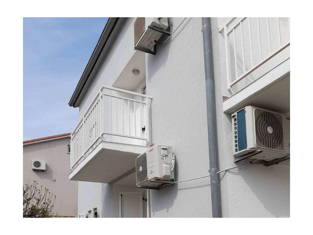 Apartment Two bedroom apartment with balcony Njivice, Krk A-21773-b - Outdoor photo 3